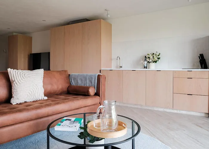 Par 502 Apartment *