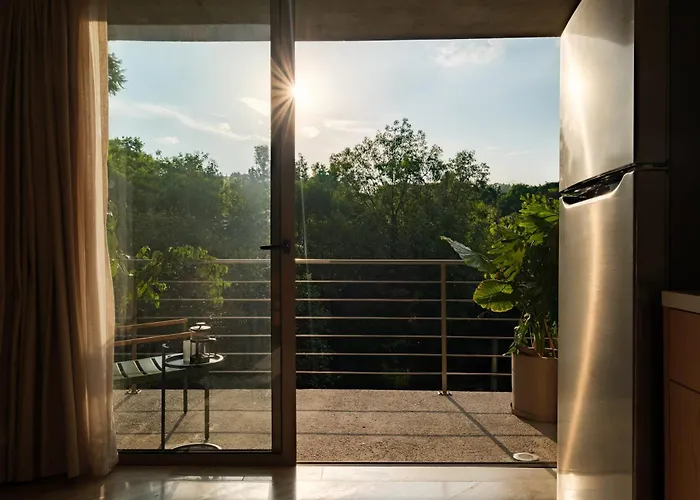 Par 502 Apartment *