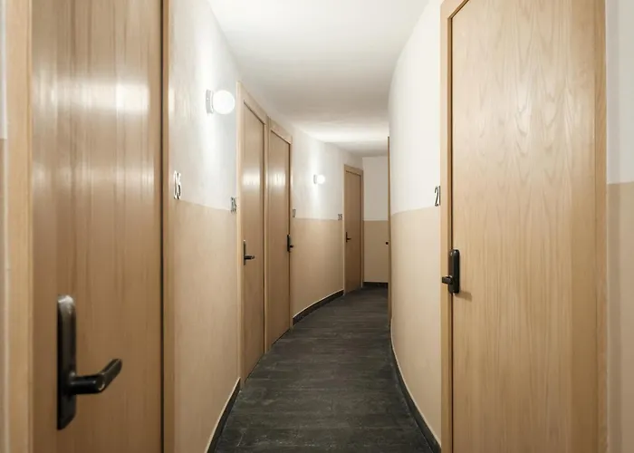 Par 502 Apartment *
